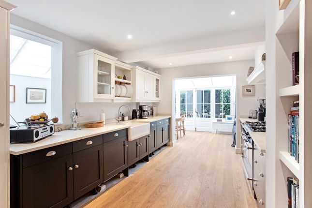 Terraced house for sale in North Eyot Gardens, London