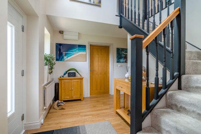 Alder Close, Walford photo 3