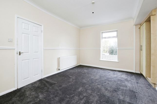 End terrace house for sale in North Road East, Wingate