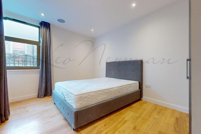 Town house for sale in College Yard, Kentish Town