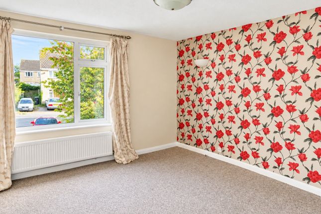 69, Conygar Road, Gloucestershire photo 2