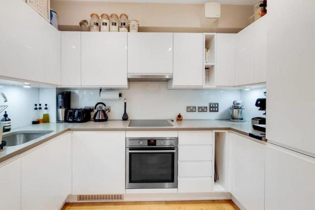 Kitchen 2.Jpg