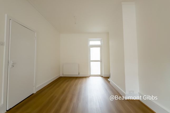 24 Griffin Road, Plumstead, London photo 5