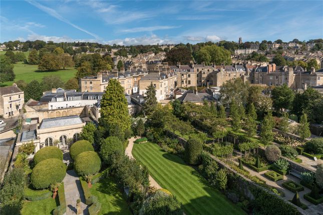 Flat for sale in Royal Crescent, Bath, Somerset