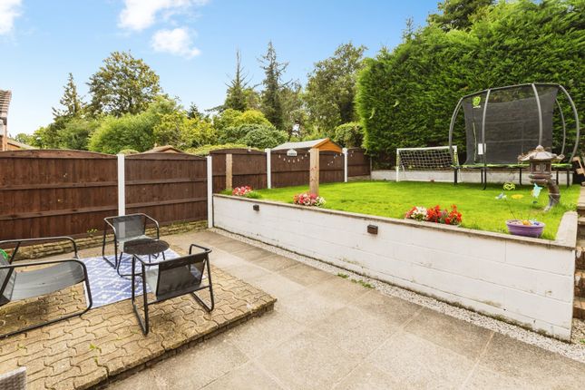 20, Fairway Gardens, Wrexham photo 2