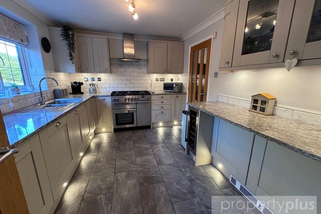 19, Parc Afon, Rhondda Cynon Taff photo 3