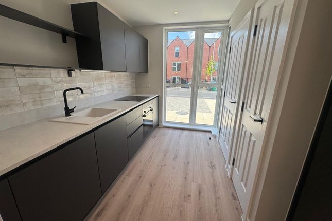 Daisy Bank, 14, Stafford Close, Greater Manchester photo 4