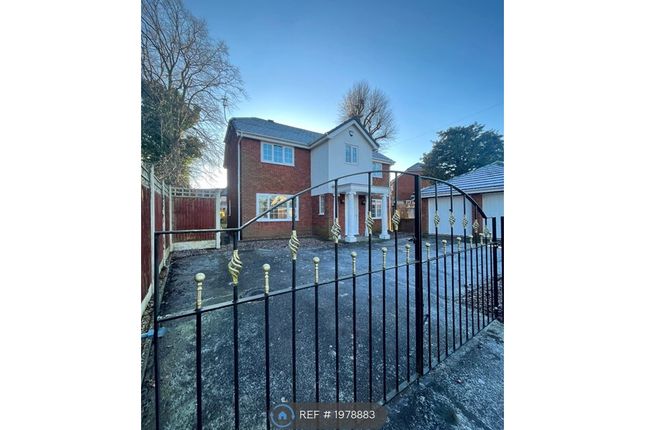 Detached house to rent in The Loont, Winsford CW7