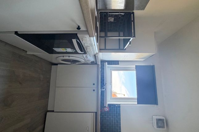 3, Craigmochan Avenue, Airdrie, Plains photo 4