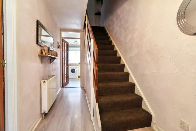 67, Riglands Way, Renfrewshire photo 2