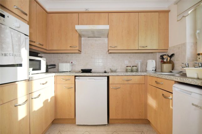 24, Stephenson Court, Chesterfield photo 4