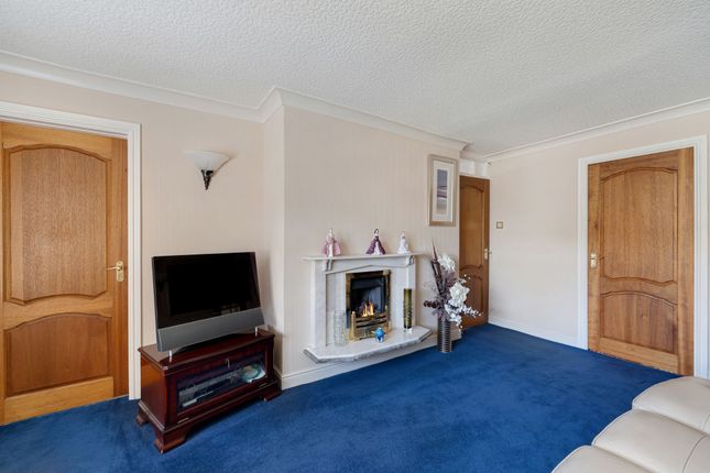 52 Shorefield Mount, Bolton photo 3