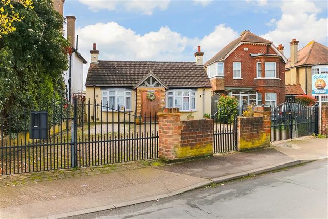 Thumbnail Detached bungalow for sale in Windmill Street, Frindsbury, Rochester, Kent