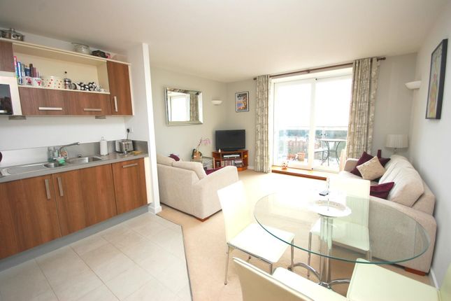 Flat to rent in Becket House, New Road CM14