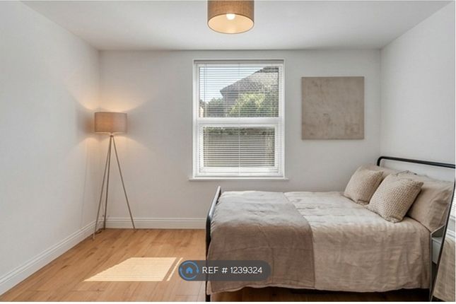 Flat, Belmont Road St Andrews, Bristol photo 5
