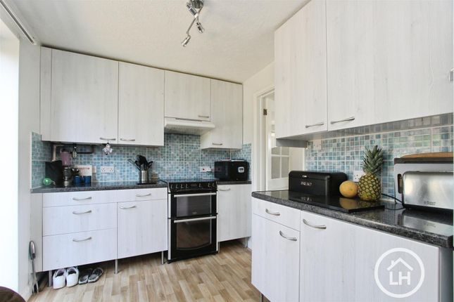 109, Walsby Drive, Sittingbourne photo 4