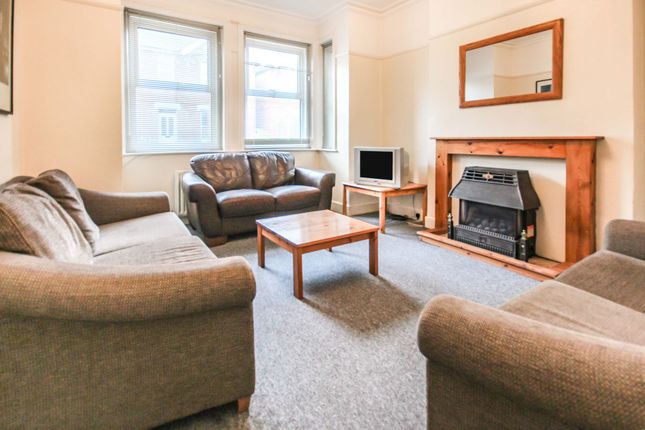 21 Curzon Road, Bournemouth photo 2