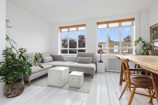 2-bed house on 16A,, Hamilton Park, London, £3,400/mo