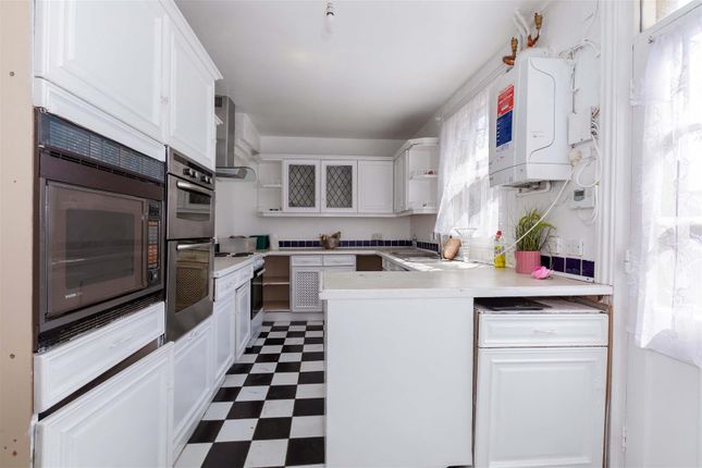 5, Seymour Road, Slough photo 4