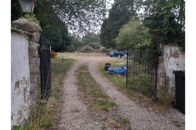 9a, Nine Mile Ride, Wokingham photo 2