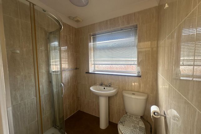 22, Highcroft Avenue, Blackpool photo 5