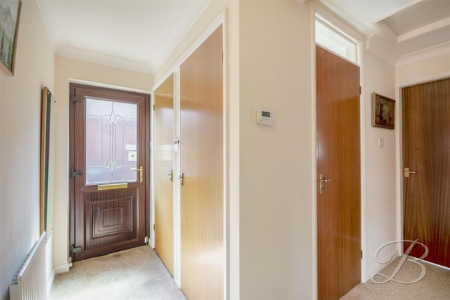3, Waterdown Close, Mansfield photo 4