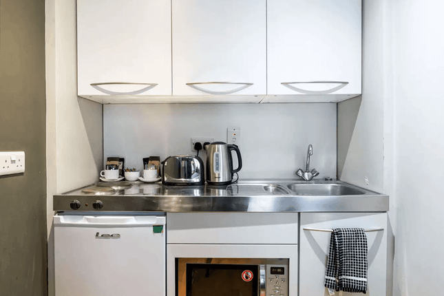 Studio to rent in Draycott Place (1), Chelsea, London