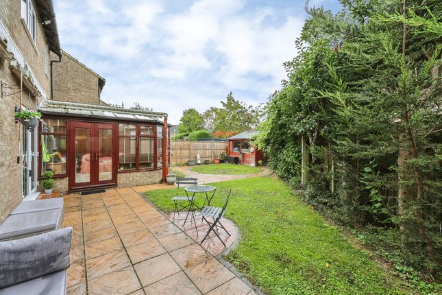 23, Hawks Way, Ashford photo 2