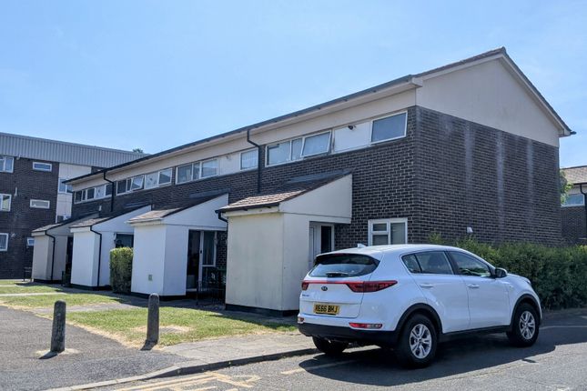 2-bed house on 25, Brabazon Avenue, WALLINGTON, £1,850/mo