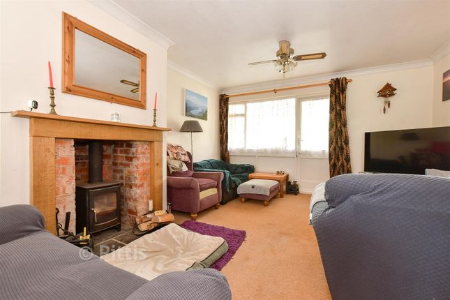 4-bed terraced on 44, Wellington Road, Ryde, £239,000