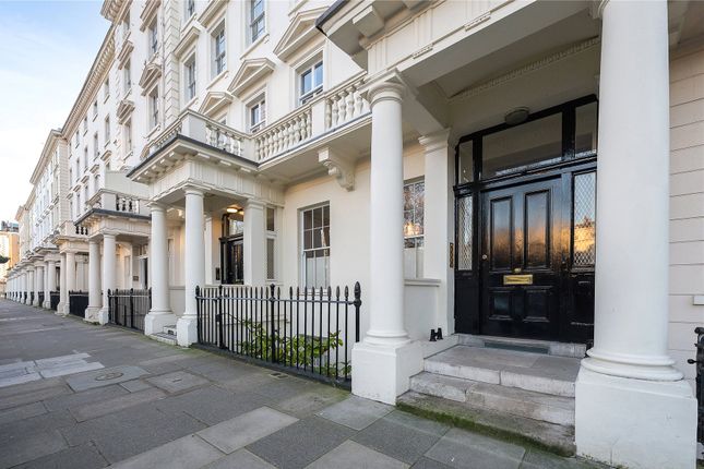 Flat for sale in Eccleston Square, Pimlico, London