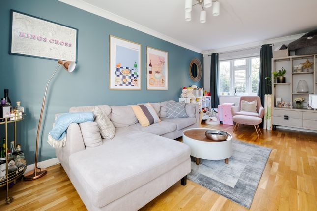 Terraced house for sale in Barnsbury Square, Barnsbury, London