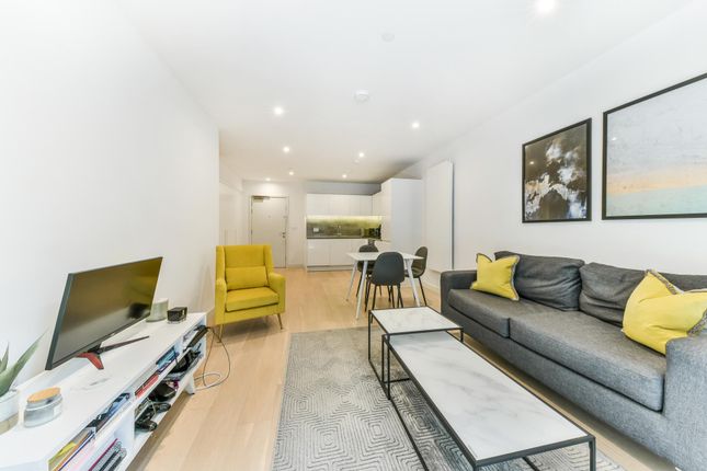Flat for sale in John Cabot House, Royal Wharf, London