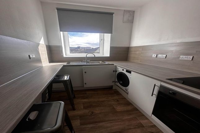 Thumbnail Flat to rent in Stirling Street, Dundee