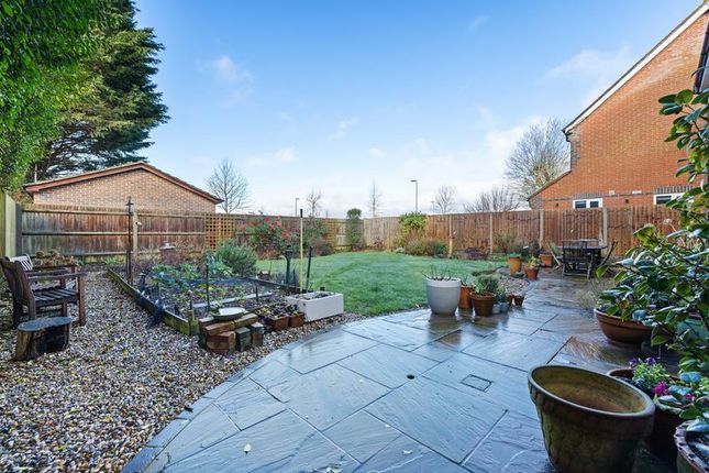 6, Duxford Close, Chichester photo 2