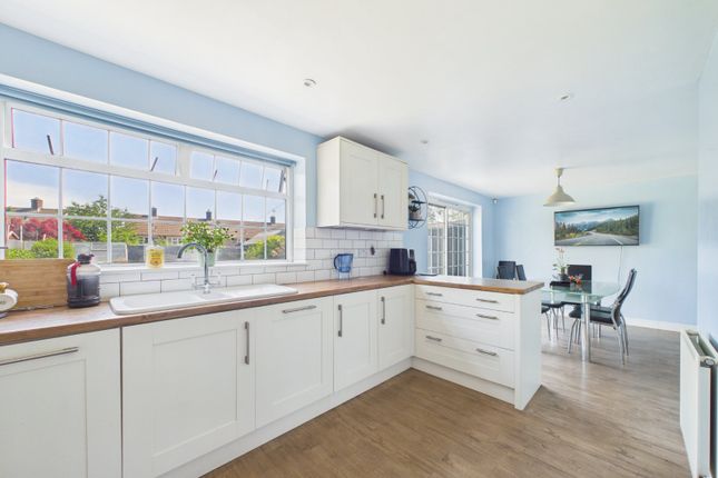 21, Reeds Hill, Bracknell photo 4