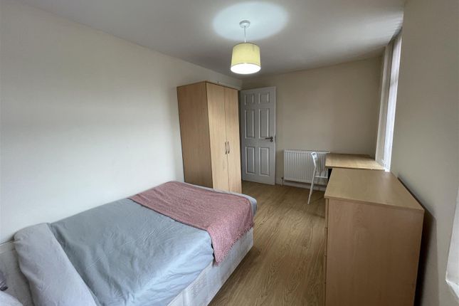 Harriet Street, Cardiff photo 4