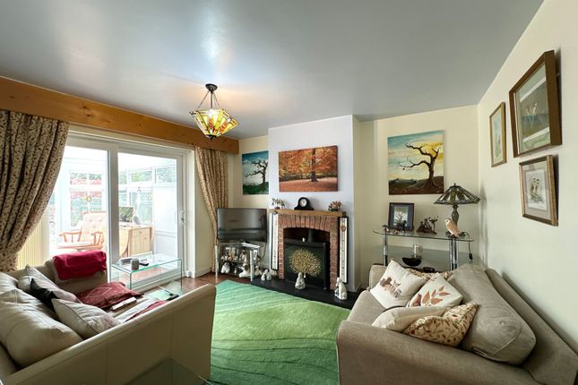 5 Brook Road, Leicester photo 3
