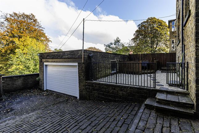 Edgerton Road, Huddersfield photo 4
