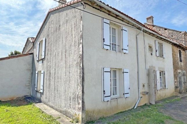 Thumbnail Cottage for sale in Nanteuil-En-Vallee, Poitou-Charentes, 16700, France