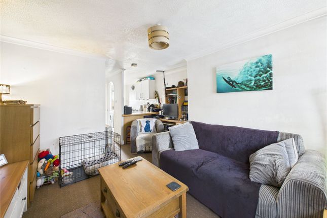 322, Oaktree Crescent, Bristol photo 2