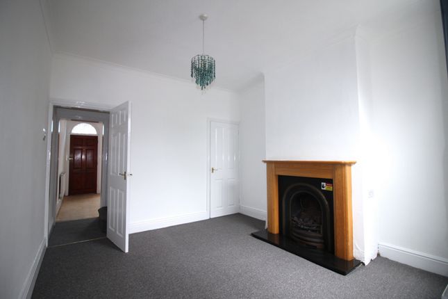 3, Castle Road, Kidderminster photo 5