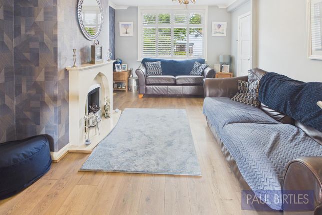 4, Falmouth Avenue, Trafford photo 3
