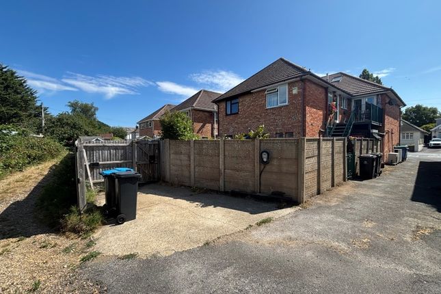 3-bed flat on 50C The Grove, Christchurch, £140,000