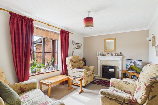 67, Laurel Court Armstrong Road, Norwich photo 2