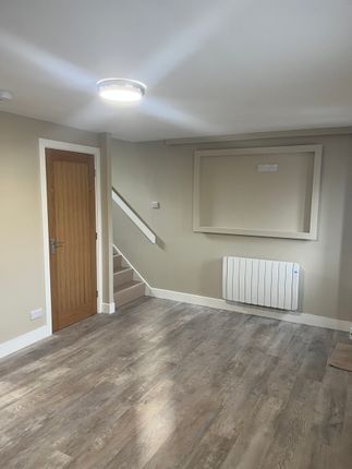 Flat 7A Maybank House, Horse Fair, Rugeley photo 4