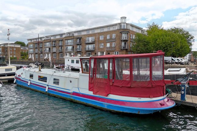 1-bed other on South Dock Marina, Rope Street, London, £137,500
