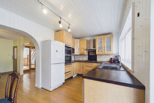 68 Rugby Avenue, Greenford photo 4