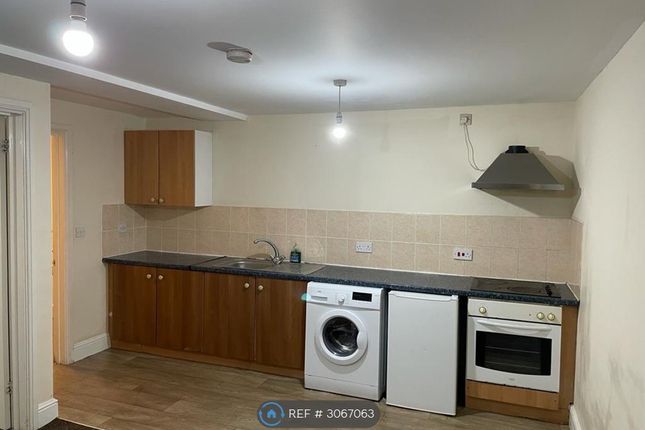 Flat, St Albans Road, Watford photo 4