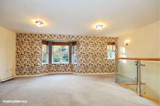 Crownoakes Drive, Stourbridge photo 2